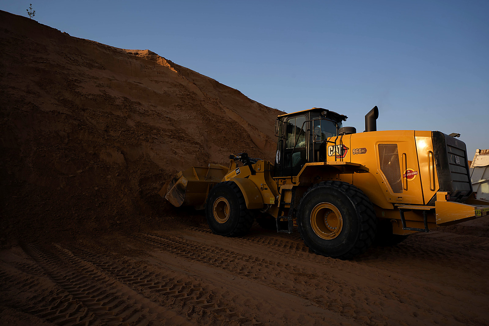Loader & Plant Hire